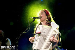 Concert de Los Autenticos Decadentes i Flordhiguera a la sala Apolo <p>Flordhiguera</p>